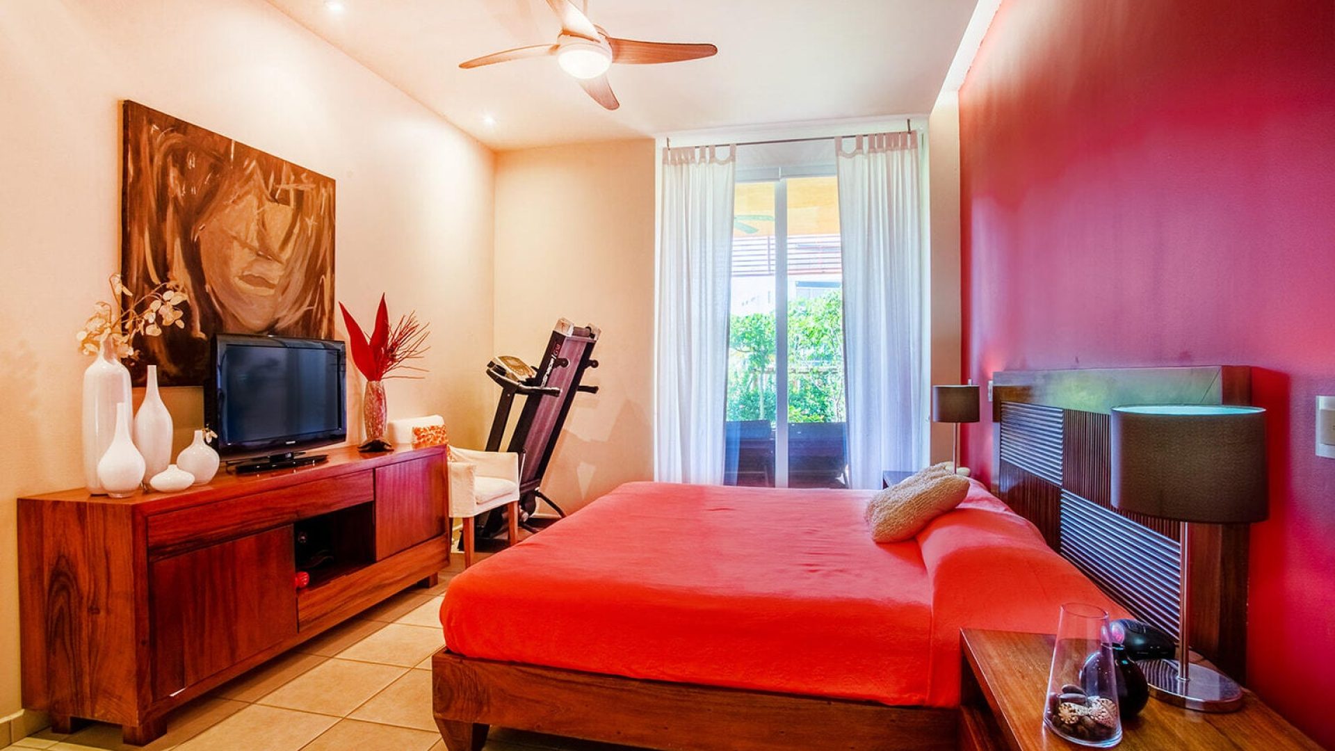 Kiki - Pacifico Property