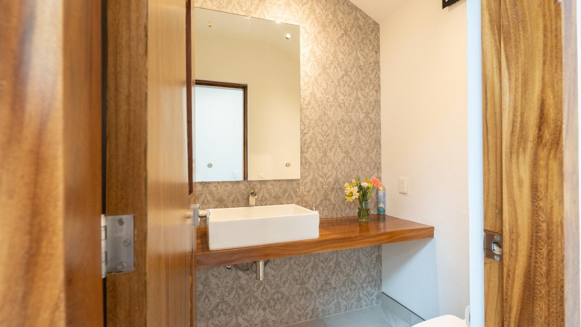 20240730025001109664000000-o