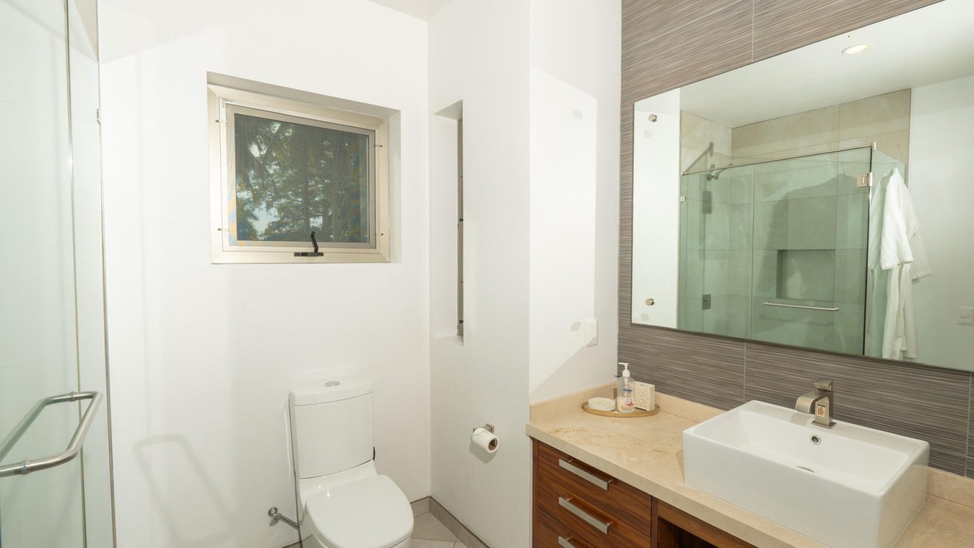 20240730025136230131000000-o