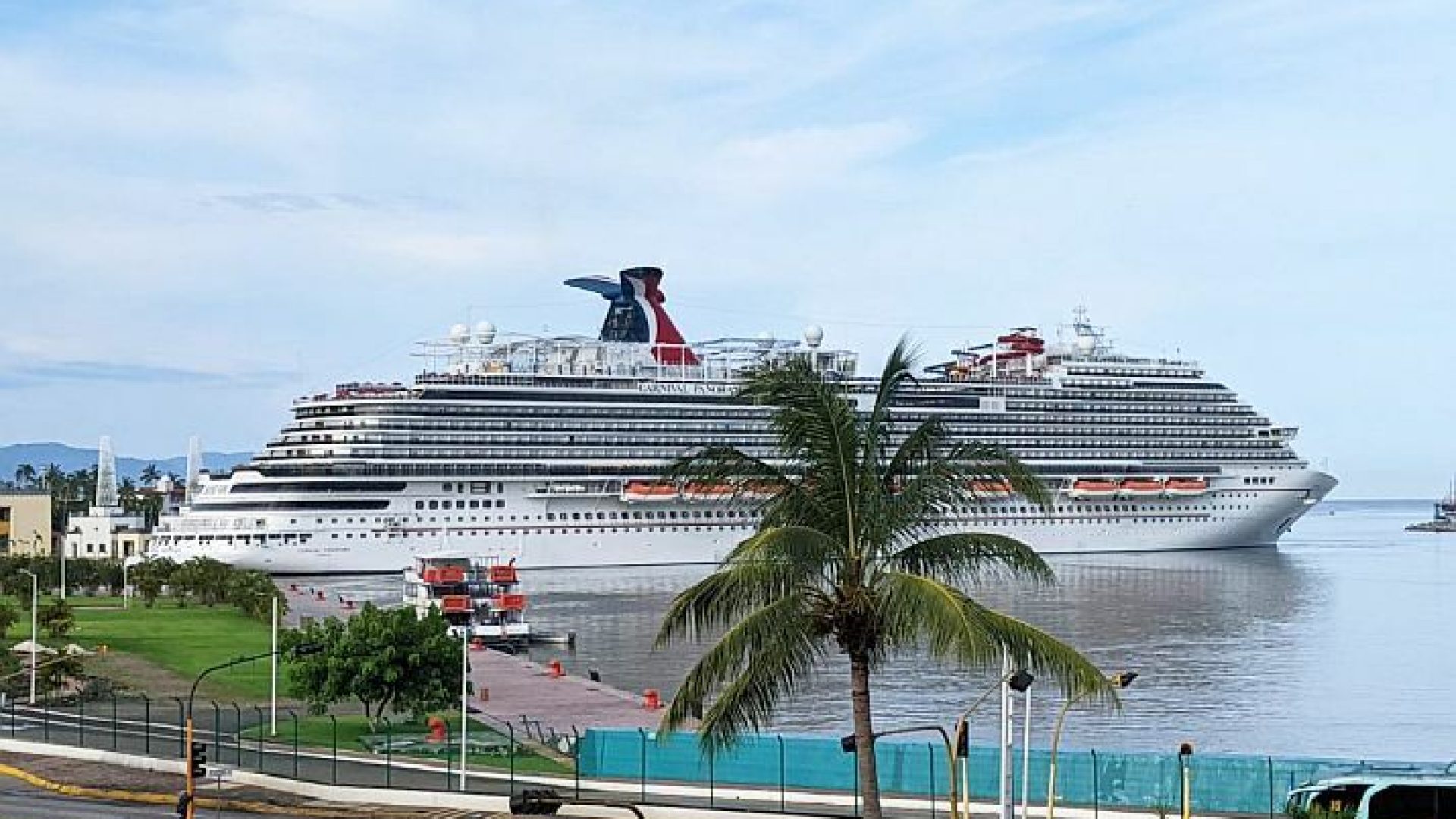 Puerto vallarta Mexico cruise ship tax fee for passengers