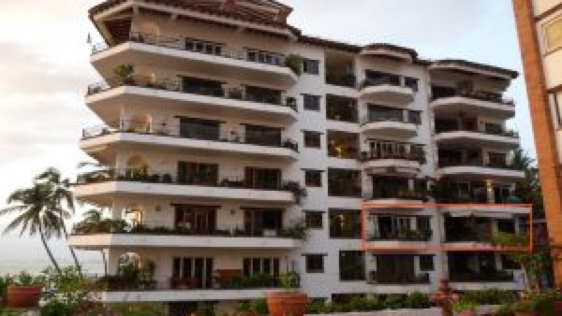 puerto-vallarta-condo-rentals-La-Palapa-34aa-300x200